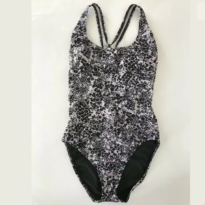 Speedo Black White Abstract One Piece Swimsuit 6